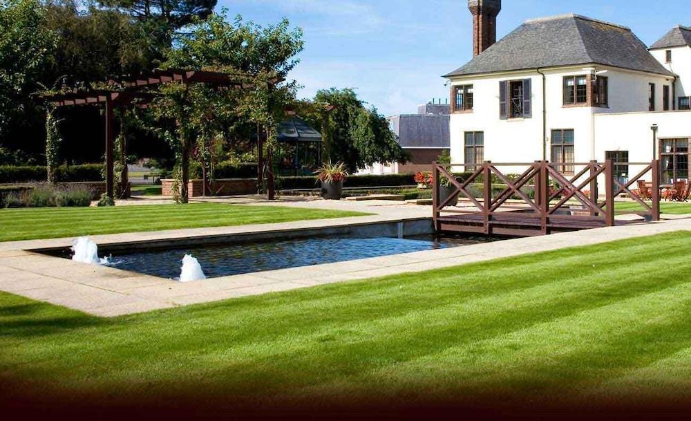 Western House Hotel At Ayr Racecourse Екстер'єр фото