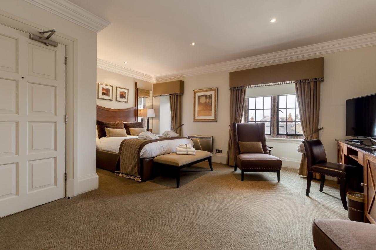Western House Hotel At Ayr Racecourse Екстер'єр фото