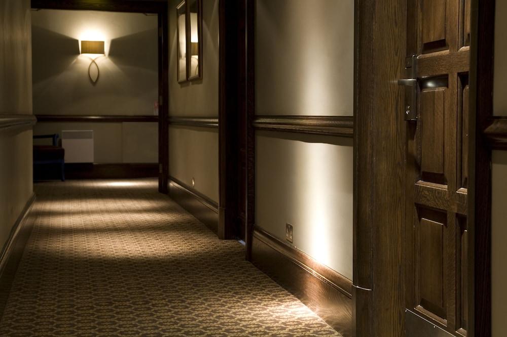 Western House Hotel At Ayr Racecourse Екстер'єр фото