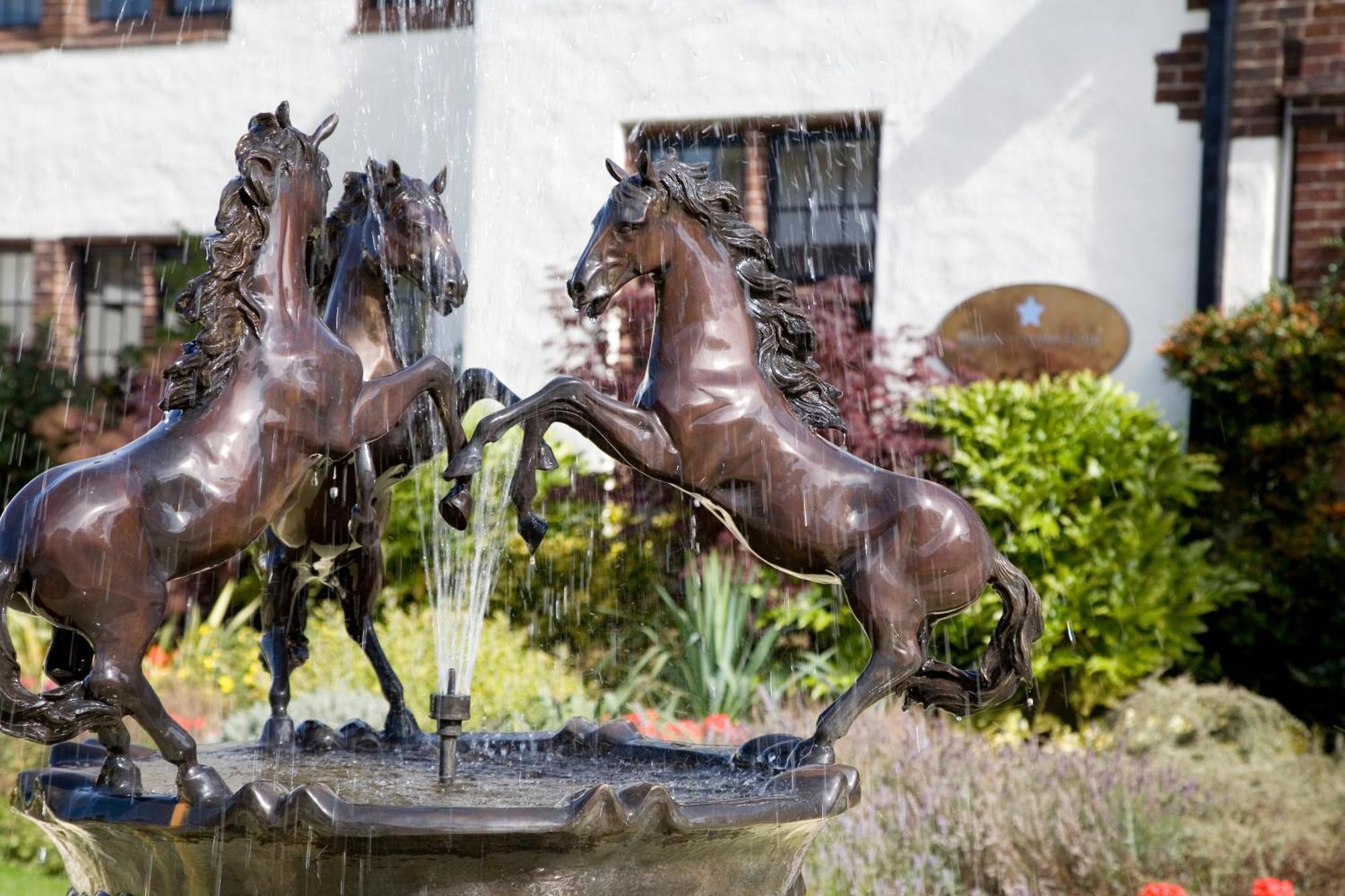 Western House Hotel At Ayr Racecourse Екстер'єр фото